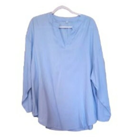 Tops - Long Sleeve Pastel Blue Tunic Top in Size 2X - NWOT